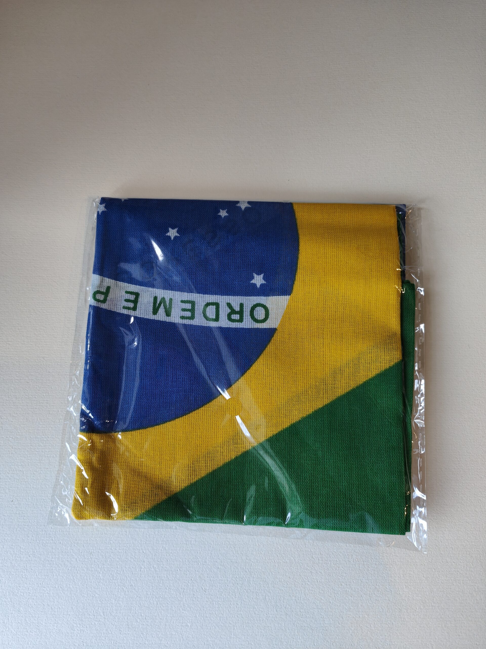 Bandeira do Brasil em poliester 90x150 cm.